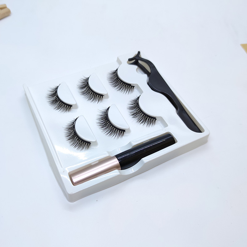 III bina Magnetica cilia Cum IMPERVIUS Magnetic Eyeliner