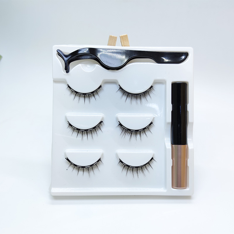 Naturalis Magnetic Verberibus Eyeliner